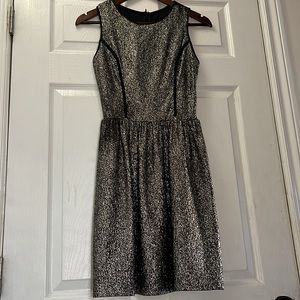 Lord and Taylor Design Lab Sz Medium sparkly gold & black cocktail dress
